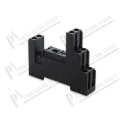 Socket relay